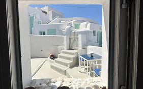 White Swallow Suite Santorini