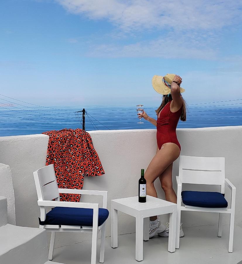White Swallow Suite Santorini Vourvoulos Exterior photo